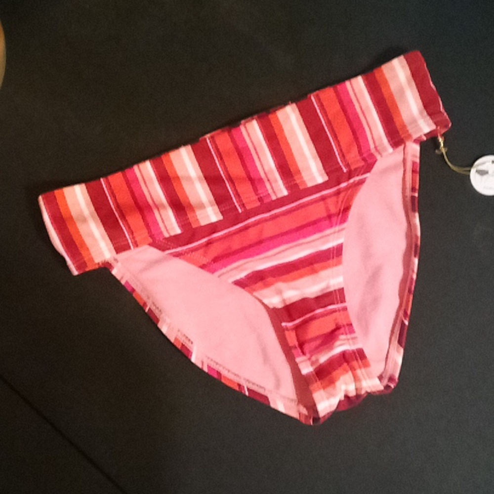 NWT Mynah bikini bottom, medium coverage